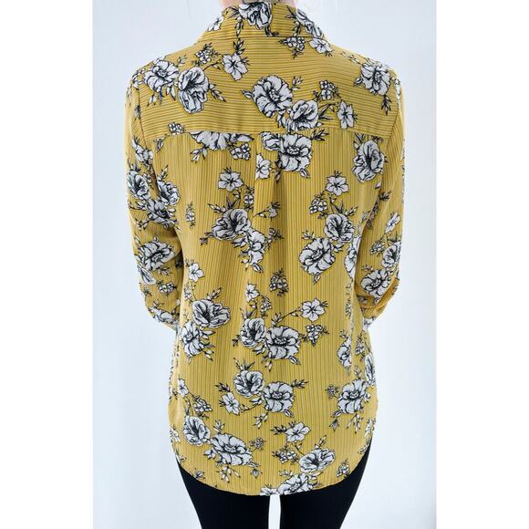 By x by Yellow Floral Button Down Quarter Sleeve  Blouse Size Small - Picture 3 of 4